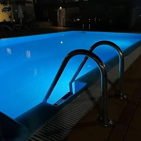 Corralejo Apartment شقة *